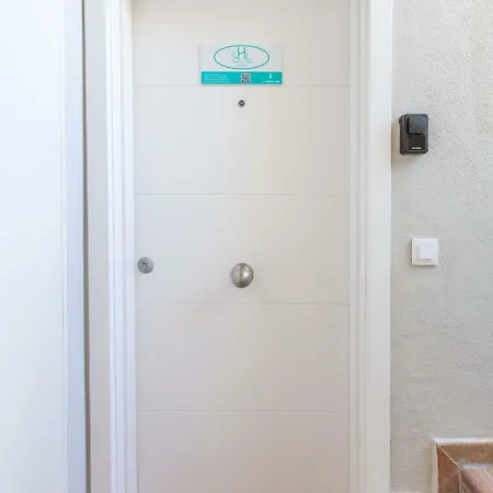 Sun - 205 Apartment